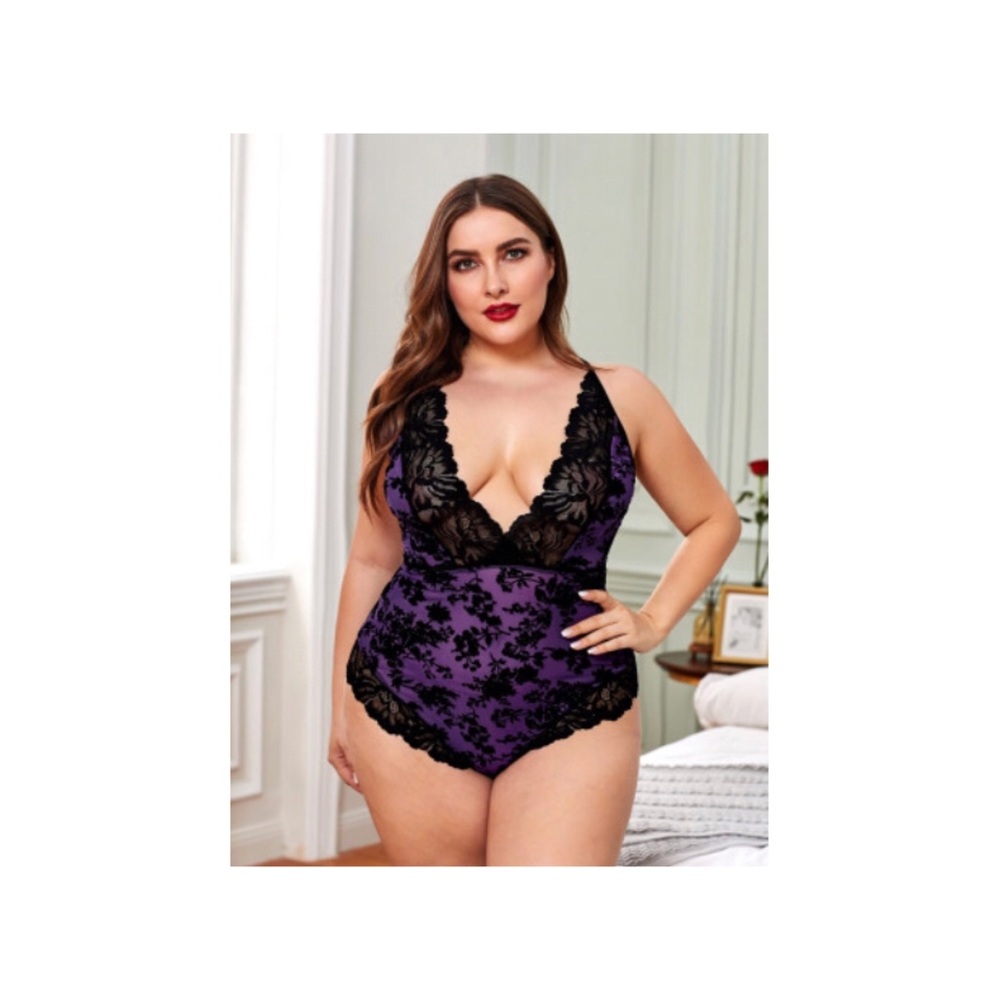 Plus size lingerie